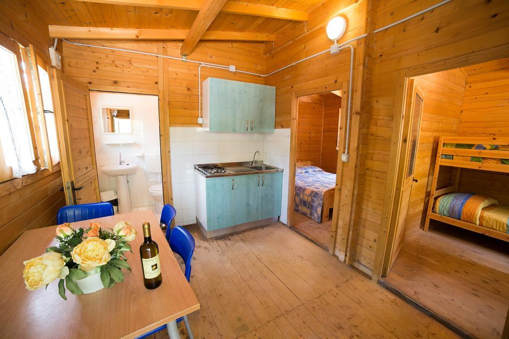 Camping Dei Tigli Torre del Lago Puccini Værelse billede