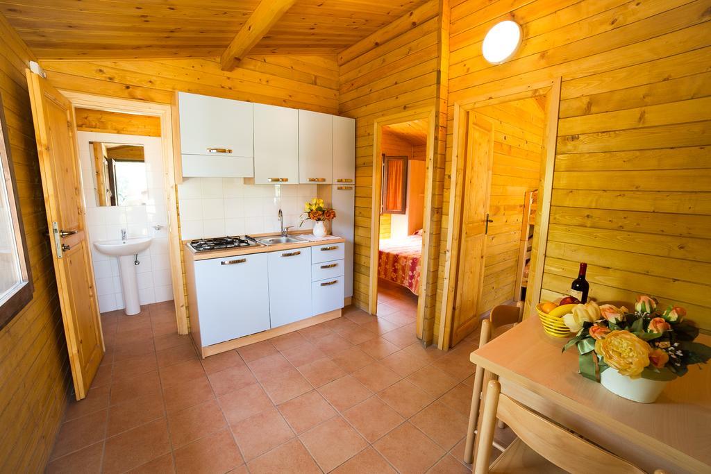 Camping Dei Tigli Torre del Lago Puccini Værelse billede